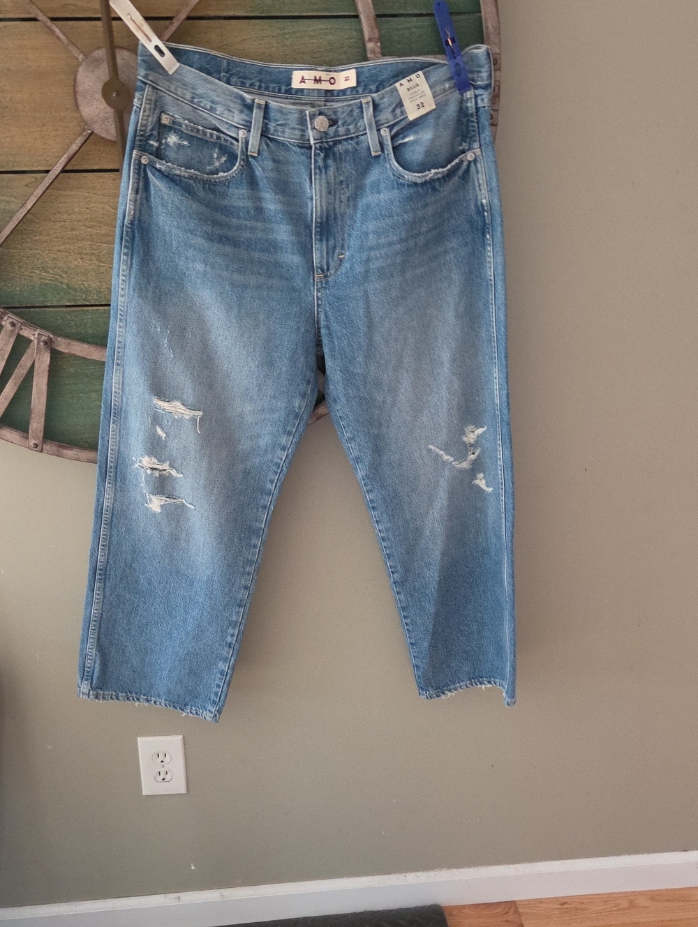 AMO Billie Loose Fit Straight Leg hits at the ankle jean
